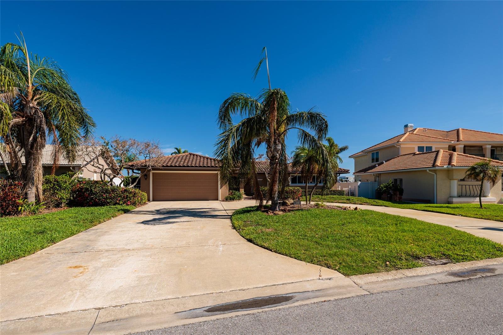 208 BATH CLUB BLVD N, NORTH REDINGTON BEACH, FL, 33708