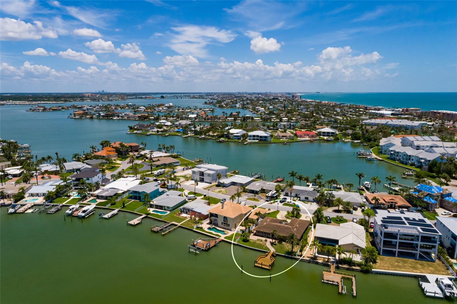 208 BATH CLUB BLVD N, NORTH REDINGTON BEACH, FL, 33708