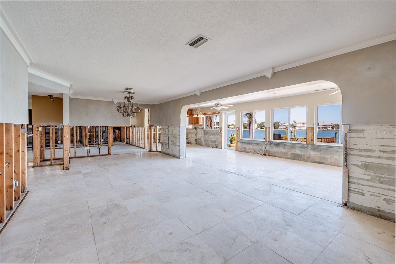 208 BATH CLUB BLVD N, NORTH REDINGTON BEACH, FL, 33708