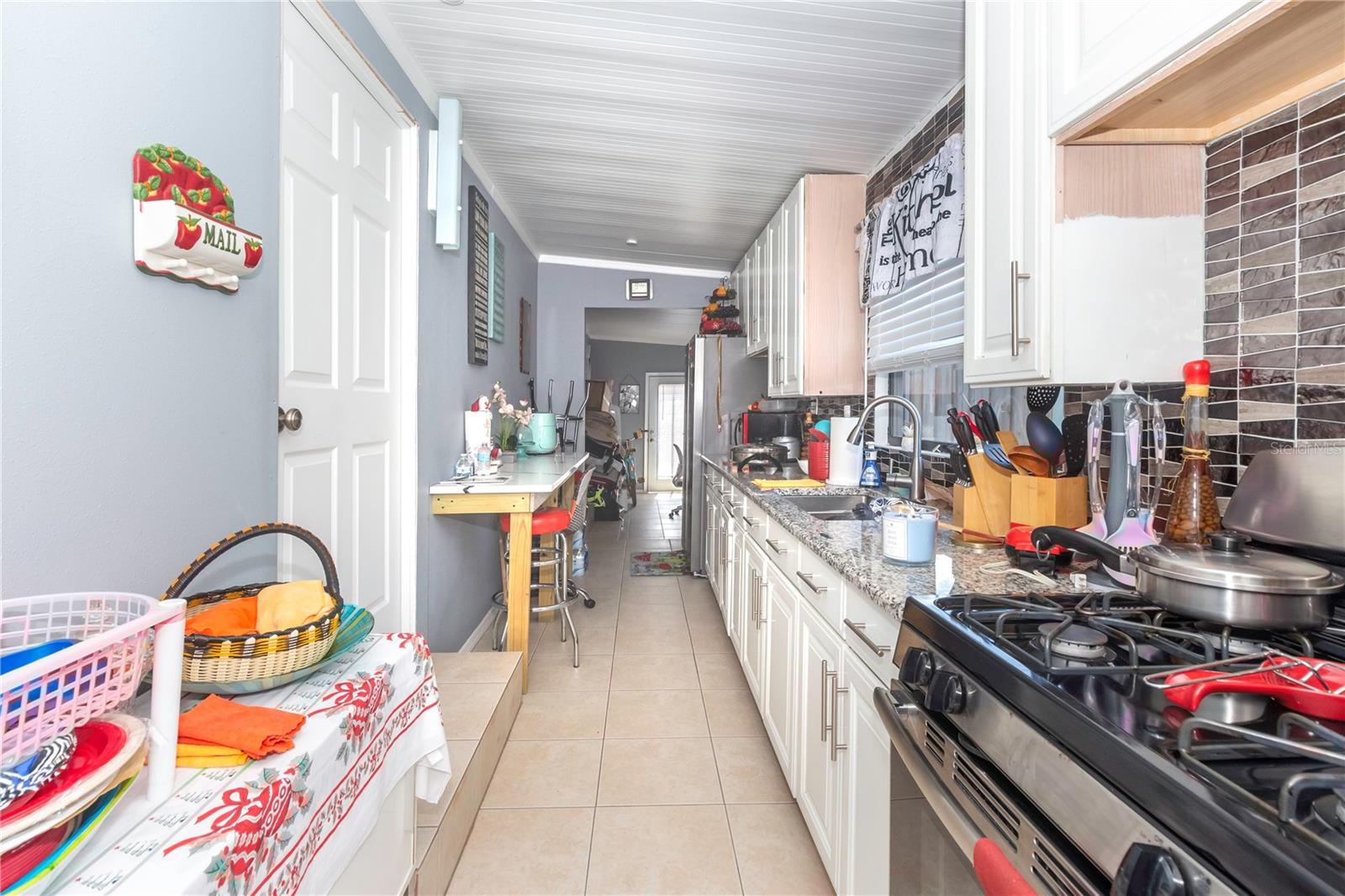 5824 PORTSMOUTH DR, TAMPA, FL, 33615