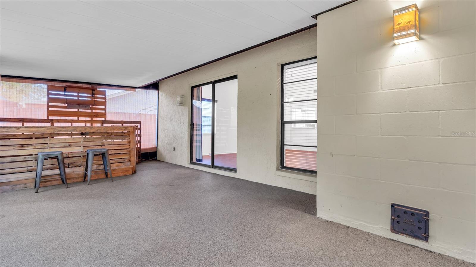 6725 ISLANDER LN, TAMPA, FL, 33615