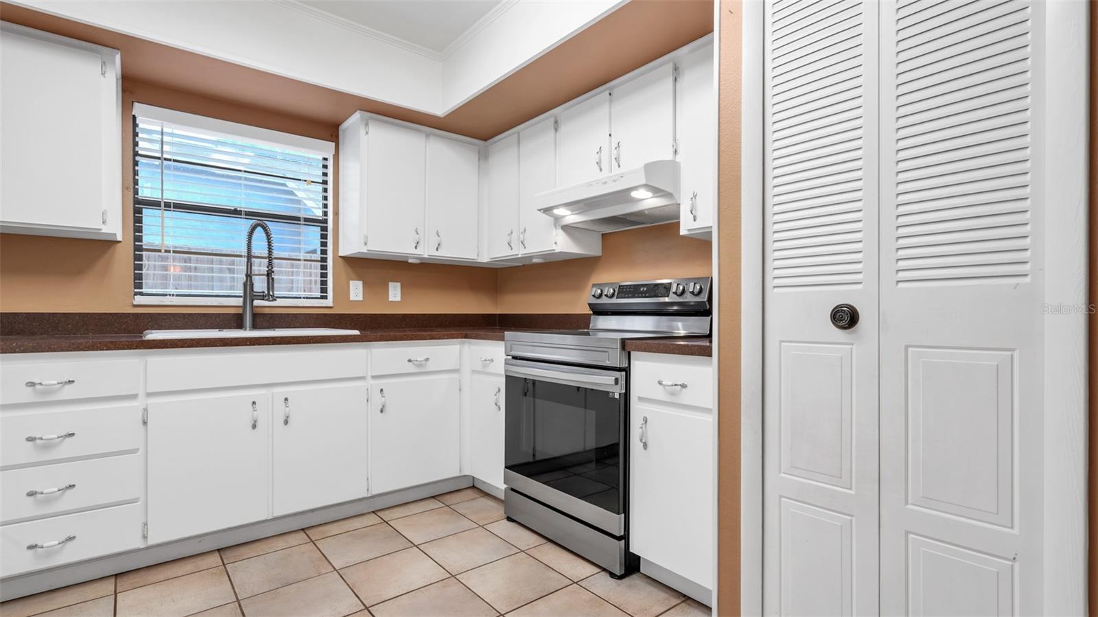 6725 ISLANDER LN, TAMPA, FL, 33615