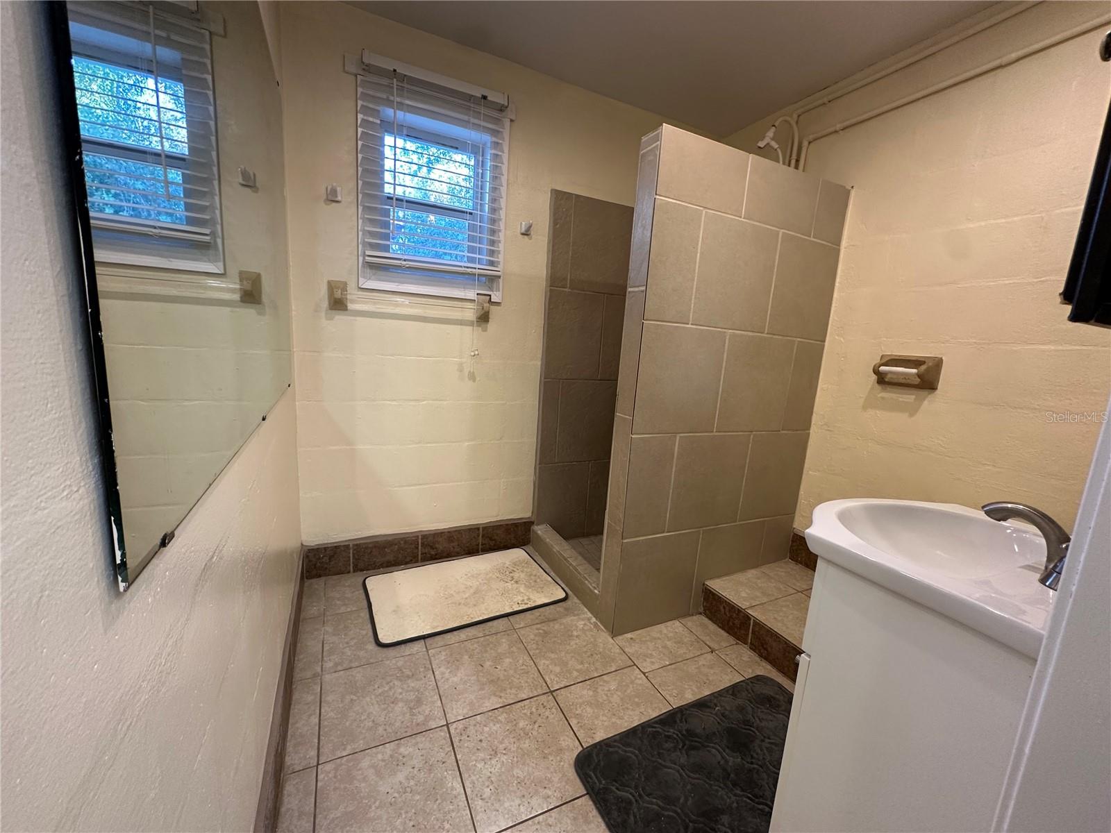 408 3RD AVE E #A, B & C, BRADENTON, FL, 34208