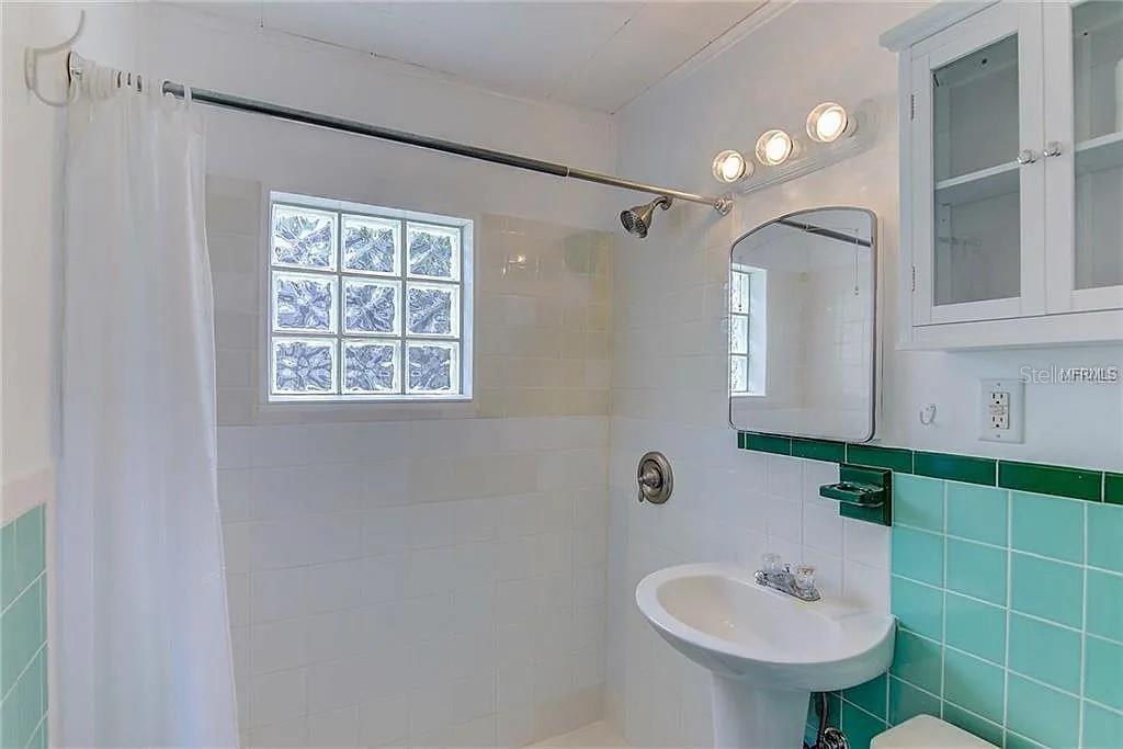 408 3RD AVE E #A, B & C, BRADENTON, FL, 34208