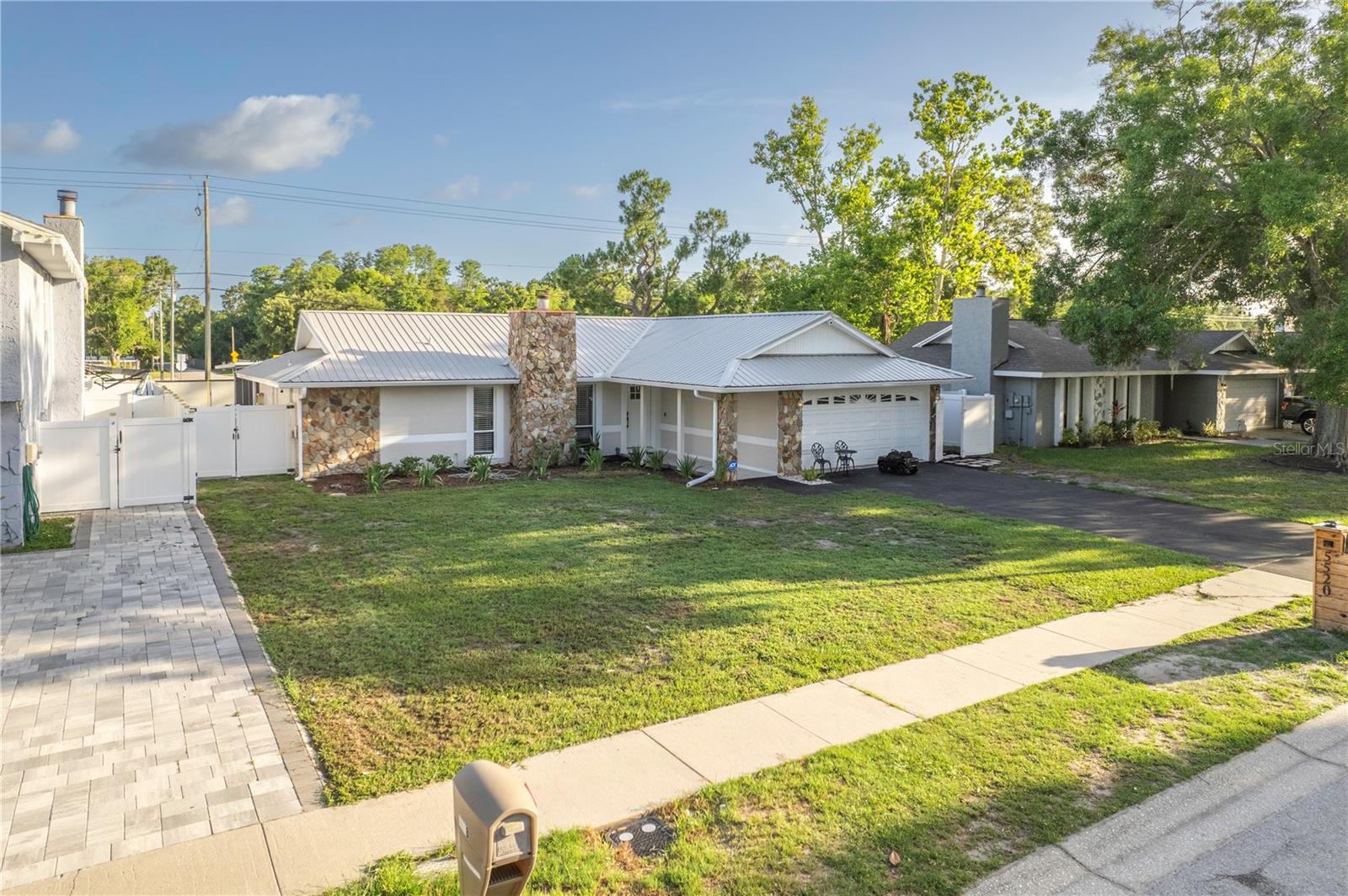 5520 FULMAR DR, TAMPA, FL, 33625