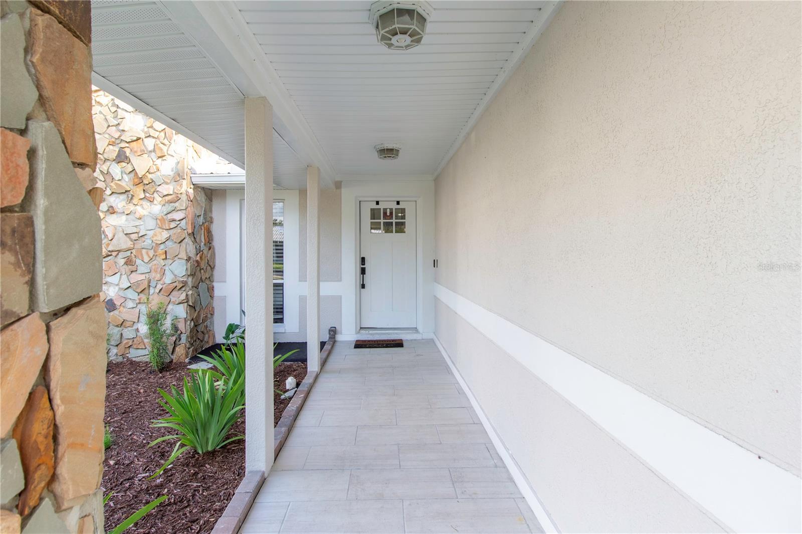 5520 FULMAR DR, TAMPA, FL, 33625