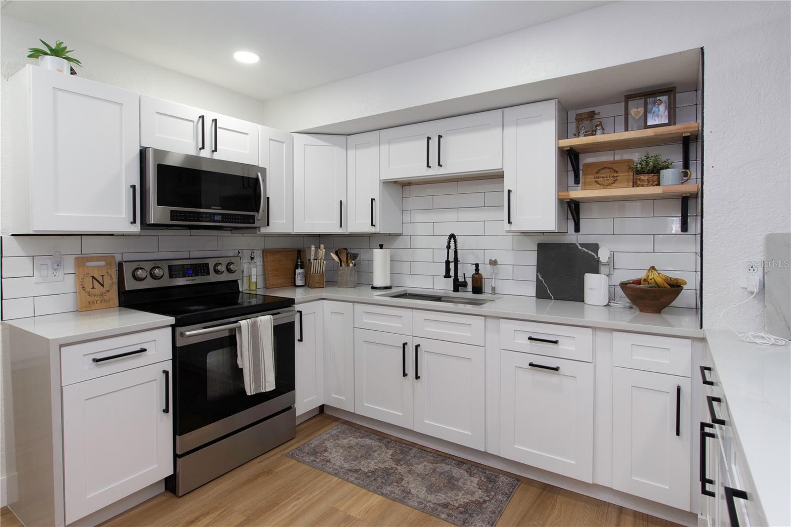 5520 FULMAR DR, TAMPA, FL, 33625