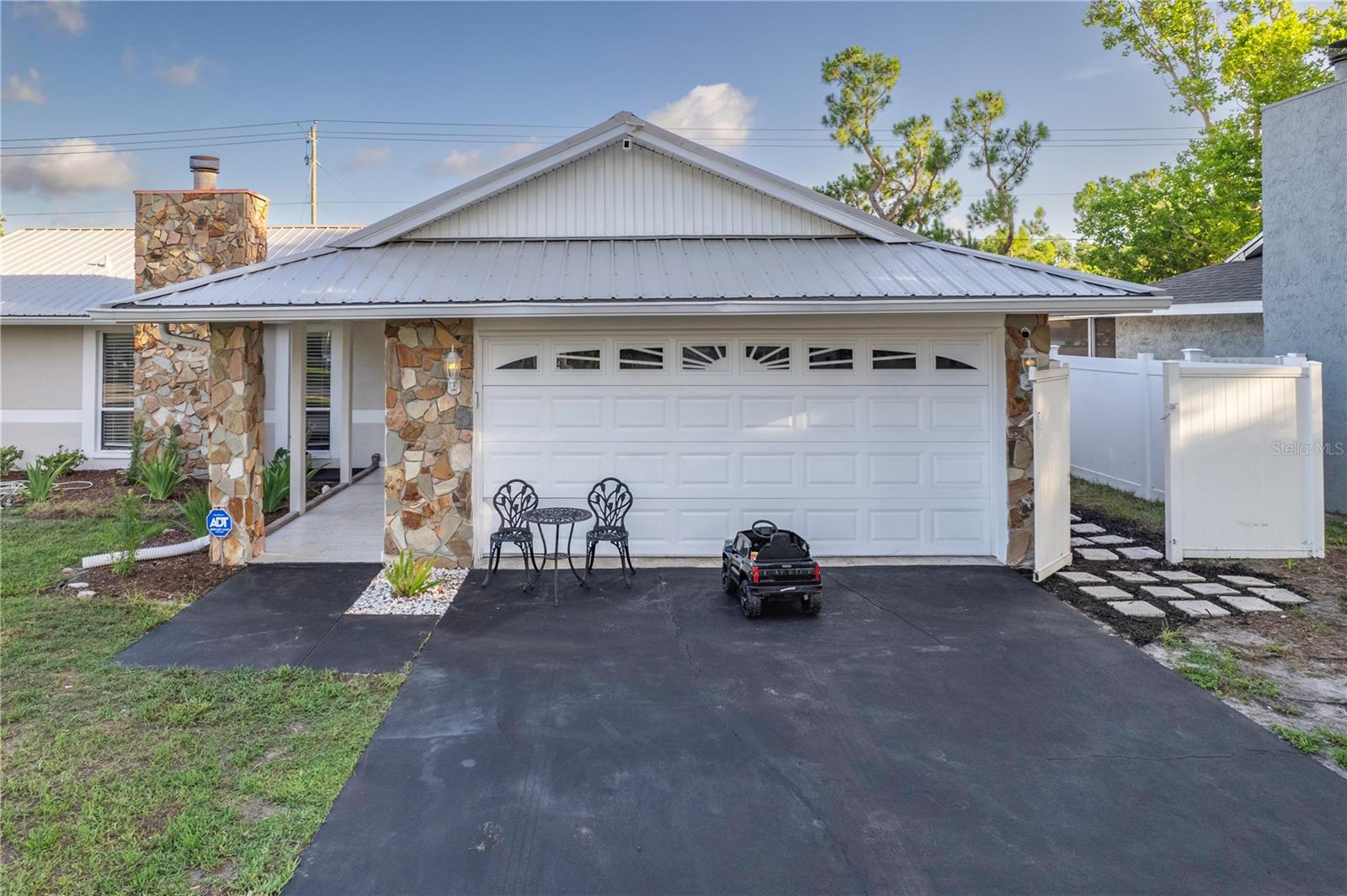 5520 FULMAR DR, TAMPA, FL, 33625