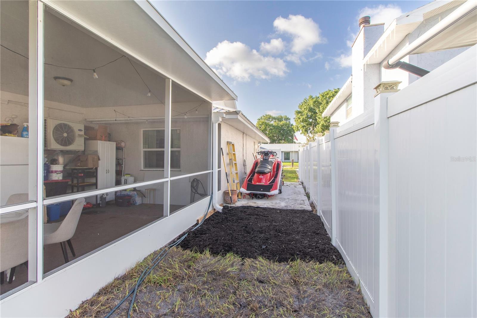 5520 FULMAR DR, TAMPA, FL, 33625