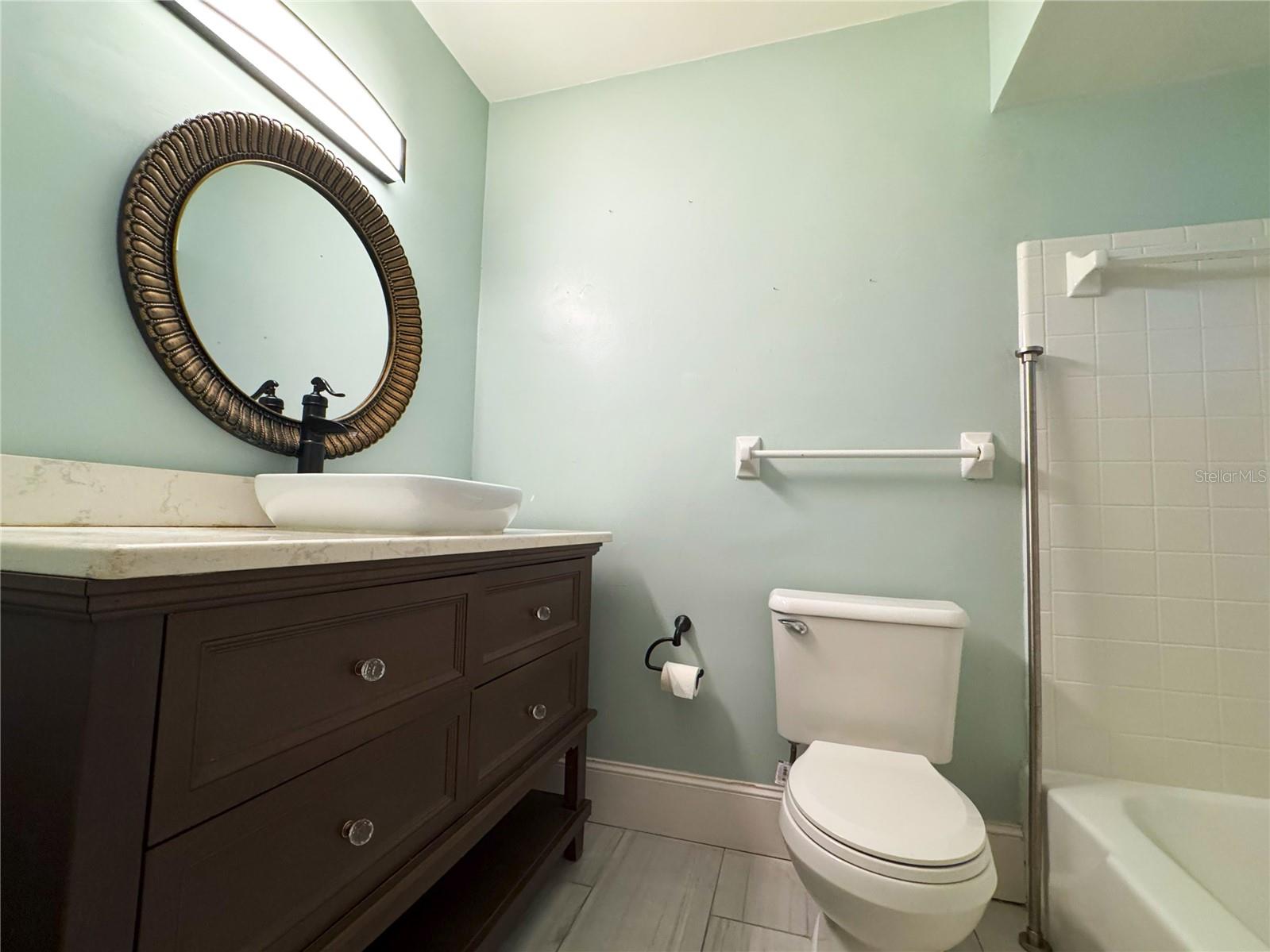 1196 ANGLE RD #B, DUNEDIN, FL, 34698