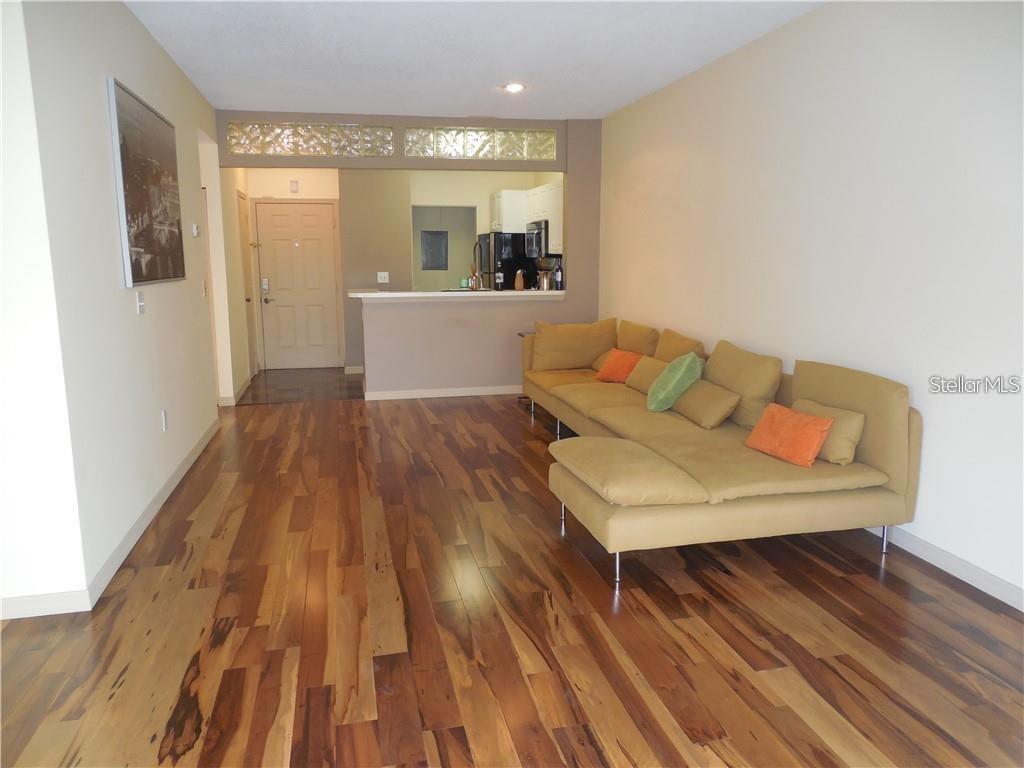 4107 CHATHAM OAK CT #326, TAMPA, FL, 33624