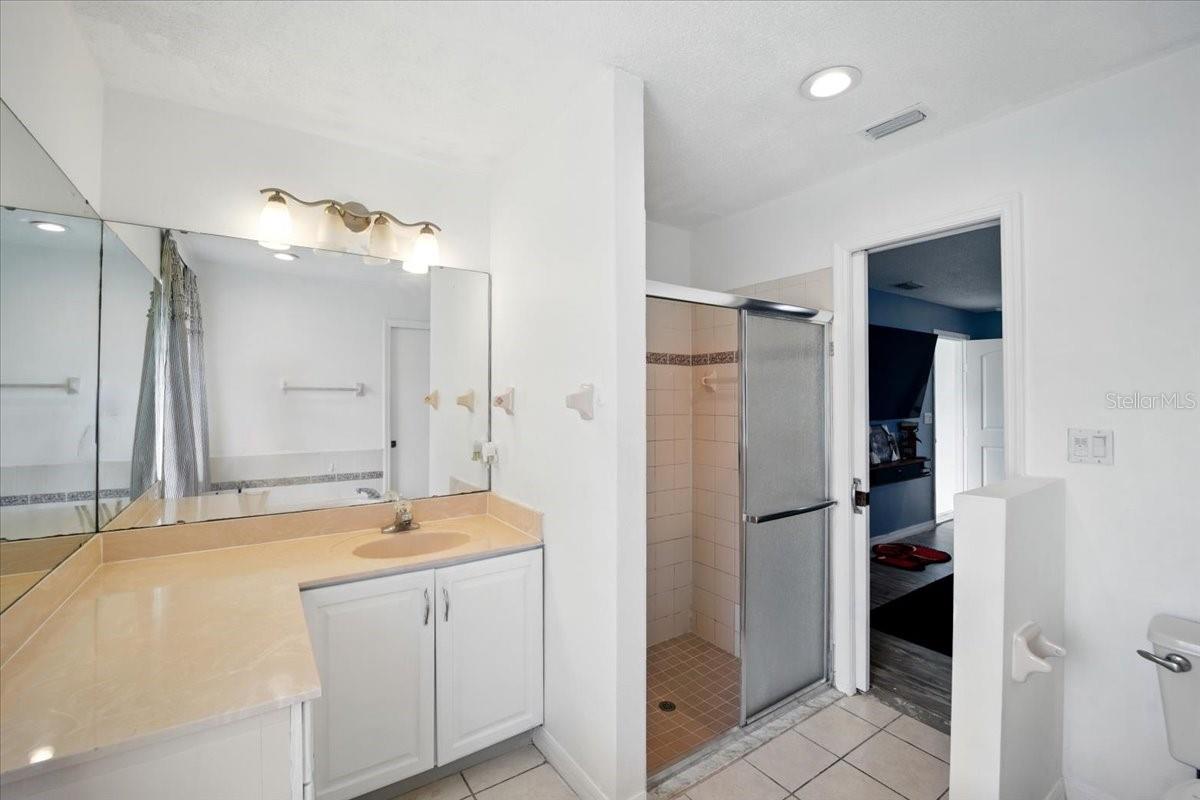 8 WHIPPOORWILL DR, PALM COAST, FL, 32164