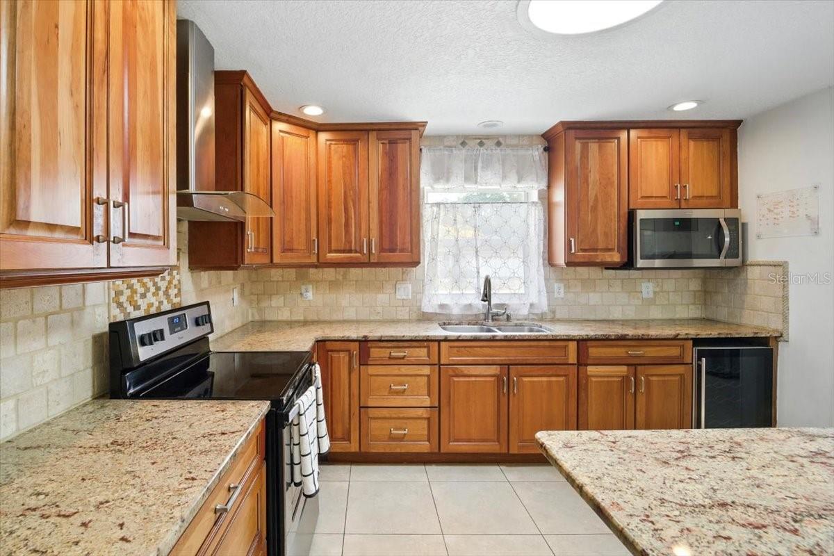 8 WHIPPOORWILL DR, PALM COAST, FL, 32164