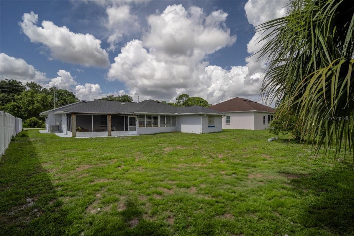 8 WHIPPOORWILL DR, PALM COAST, FL, 32164