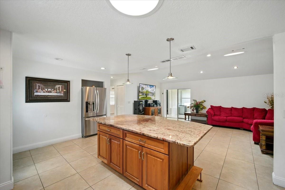 8 WHIPPOORWILL DR, PALM COAST, FL, 32164