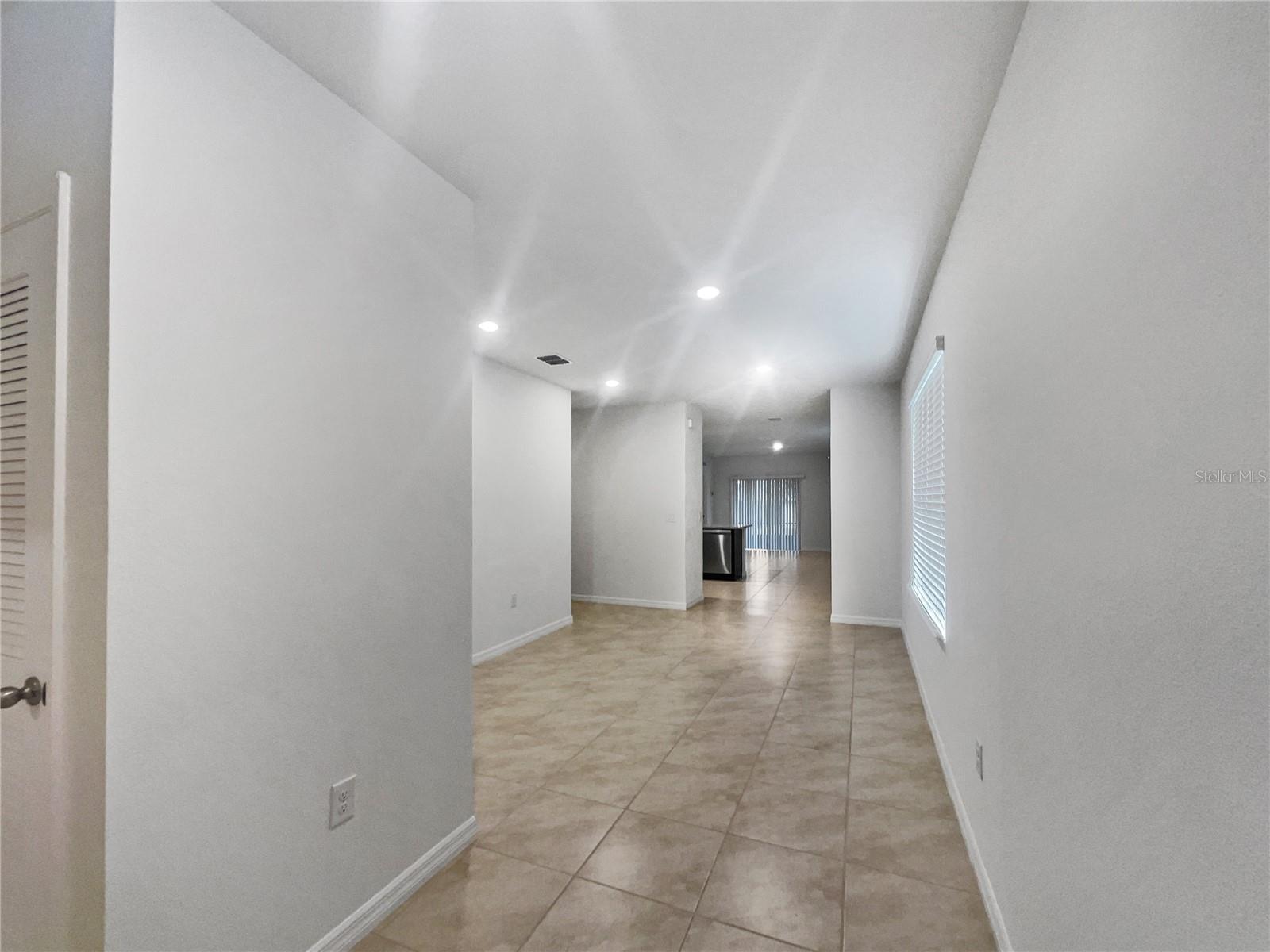 326 CHARLES DR, DELAND, FL, 32724