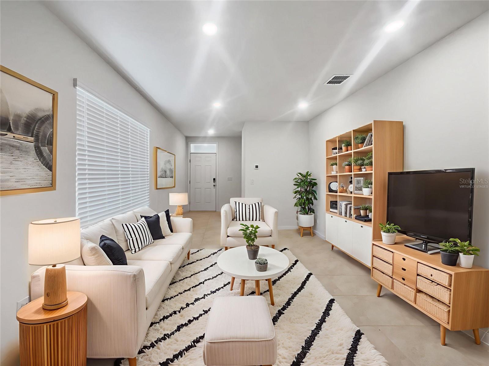 326 CHARLES DR, DELAND, FL, 32724