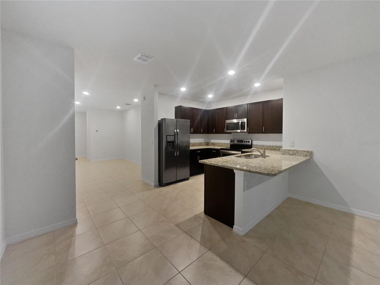 326 CHARLES DR, DELAND, FL, 32724