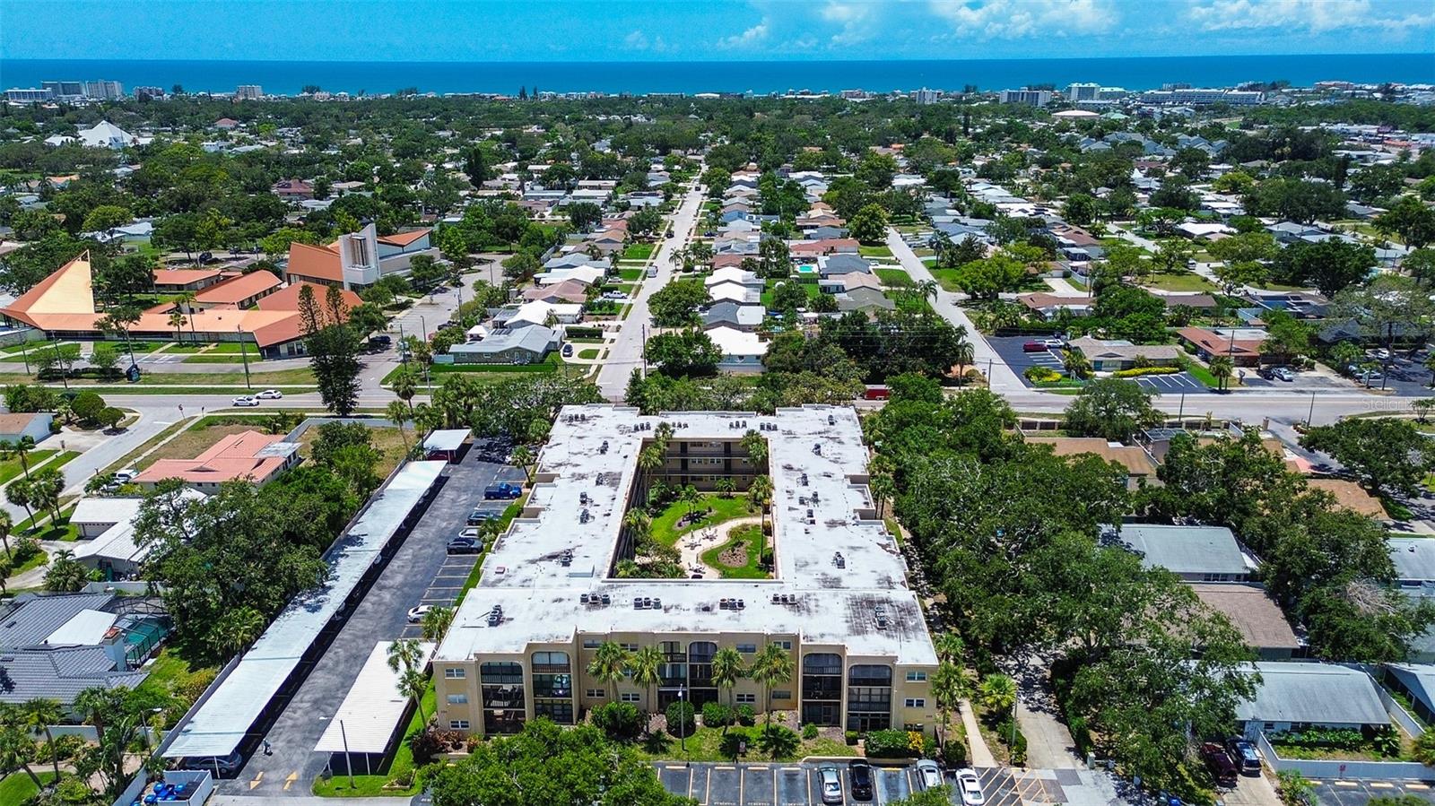 11485 OAKHURST RD #310, LARGO, FL, 33774