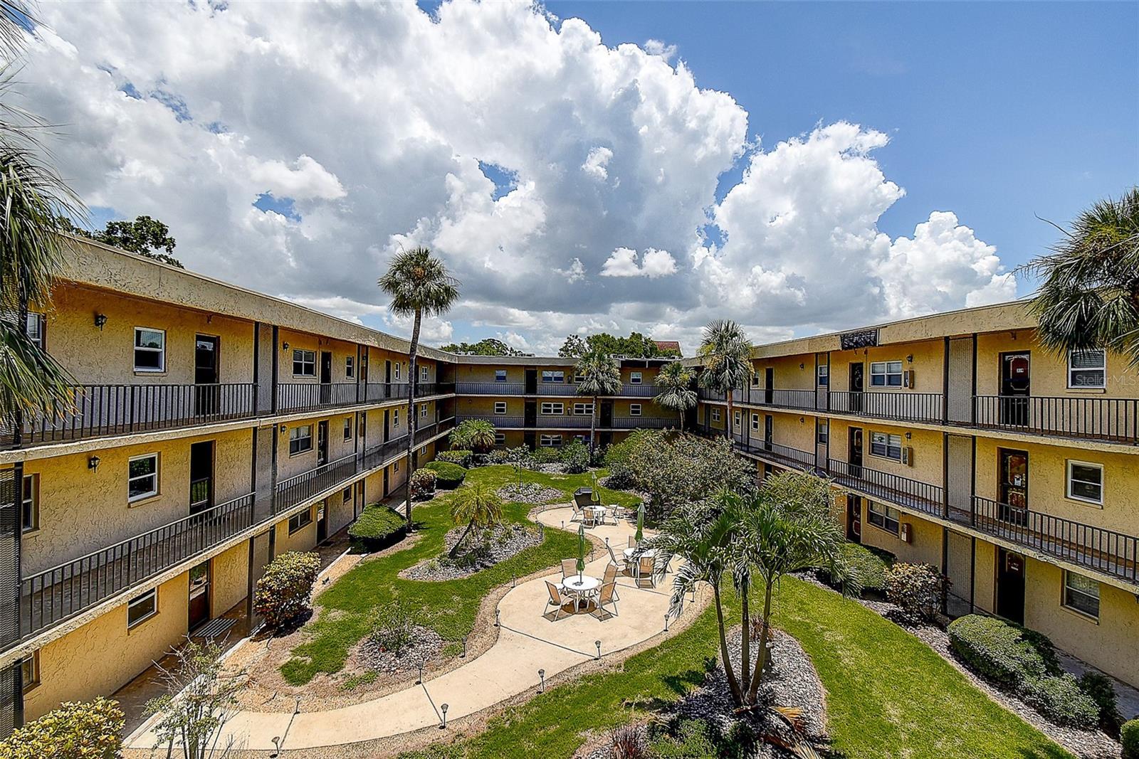 11485 OAKHURST RD #310, LARGO, FL, 33774