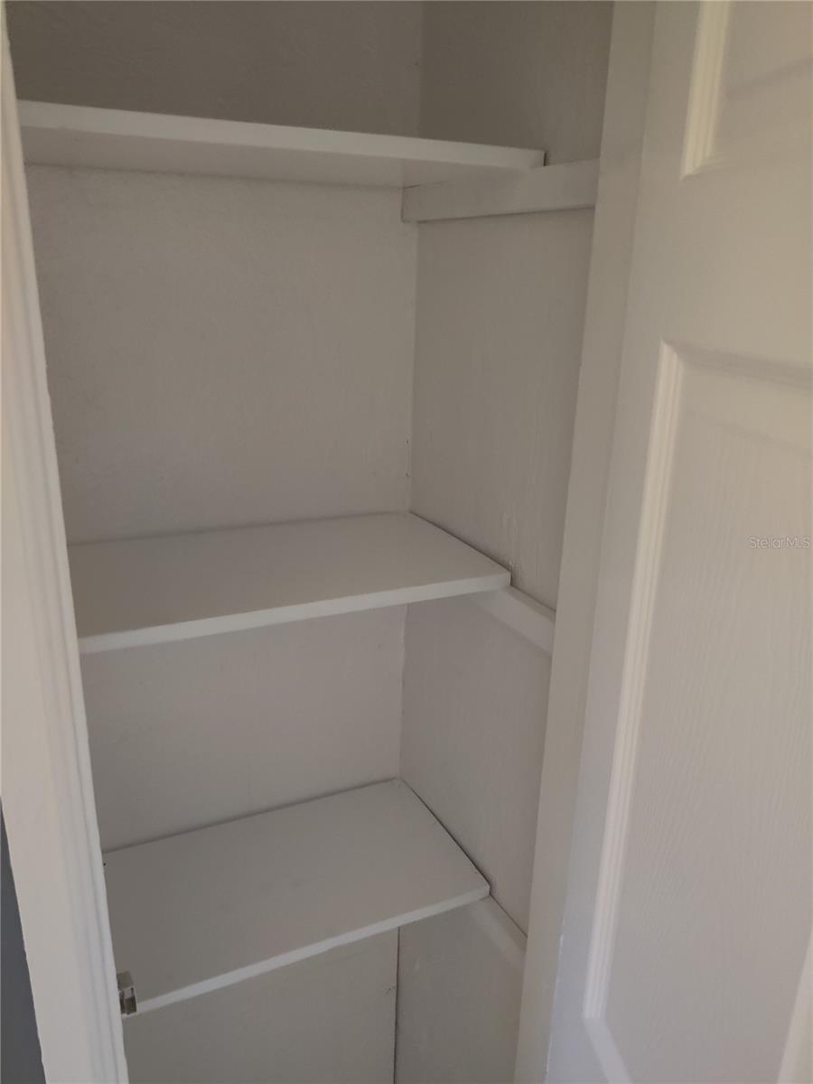 912 LAKEVIEW RD, CLEARWATER, FL, 33756