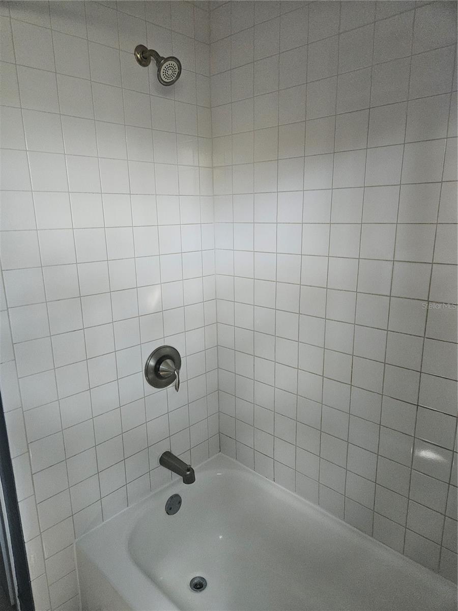 912 LAKEVIEW RD, CLEARWATER, FL, 33756