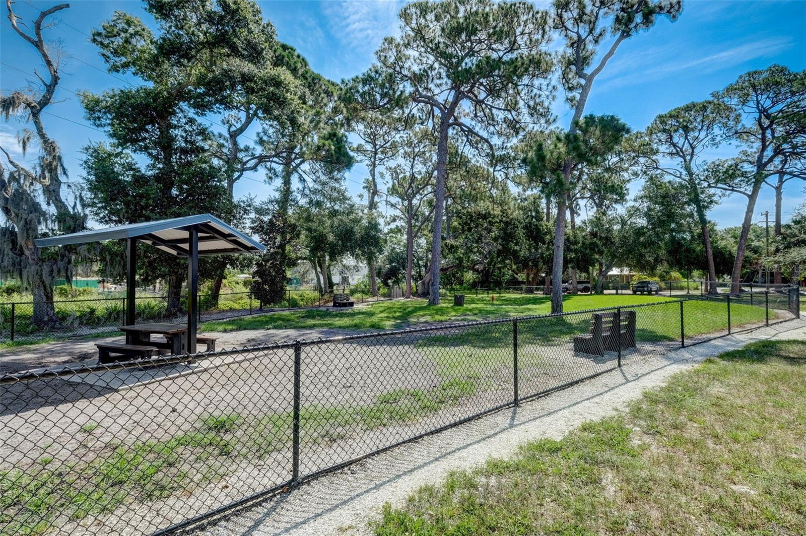 2050-2026 10TH, SARASOTA, FL, 34237