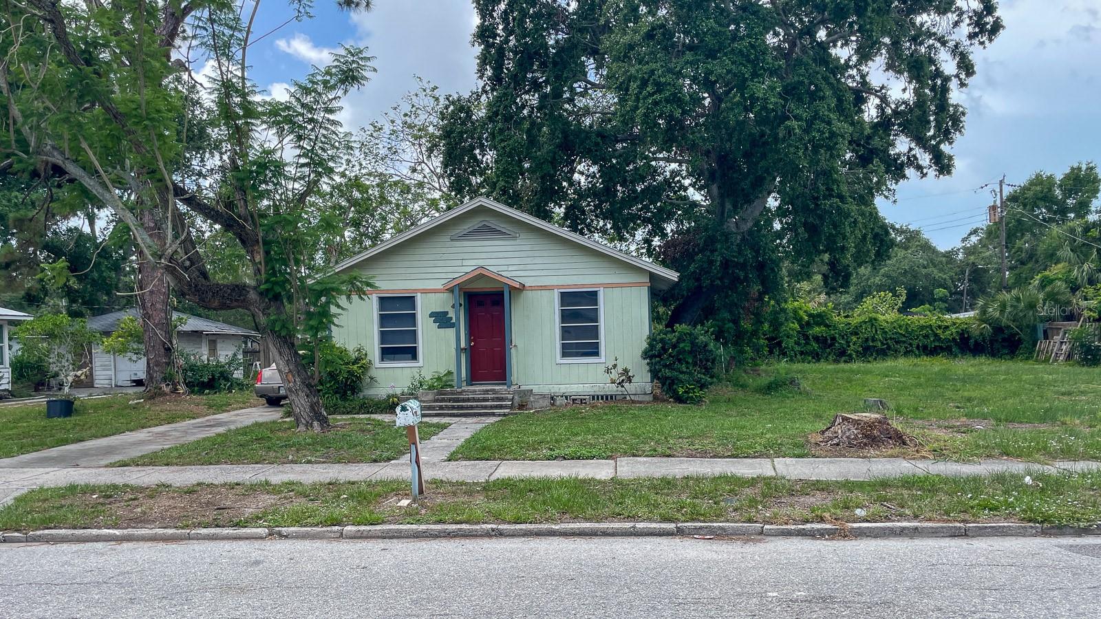 2050-2026 10TH, SARASOTA, FL, 34237