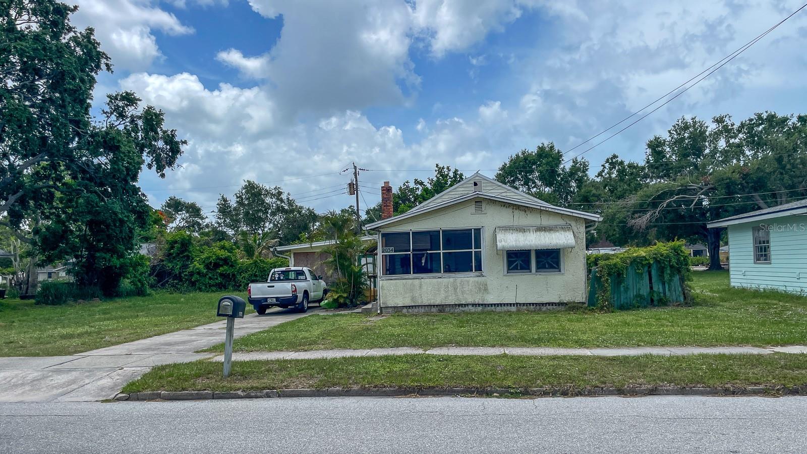 2050-2026 10TH, SARASOTA, FL, 34237