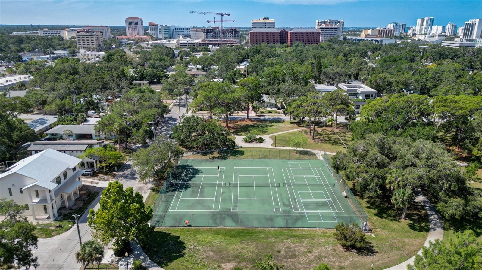 2050-2026 10TH, SARASOTA, FL, 34237