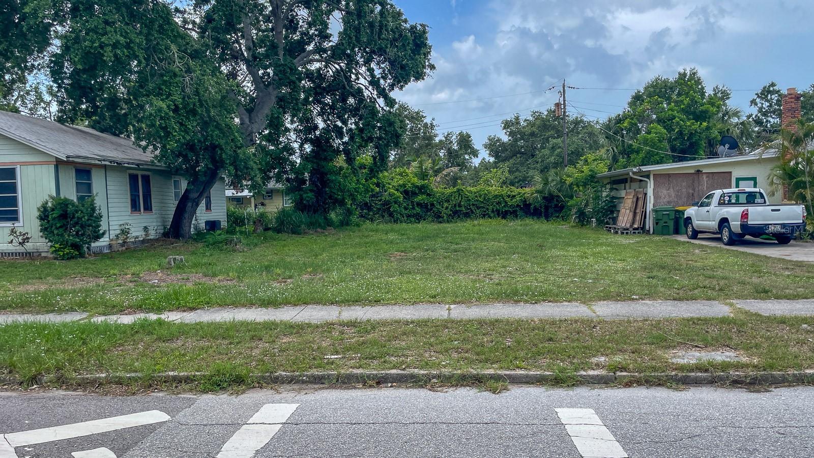 2050-2026 10TH, SARASOTA, FL, 34237