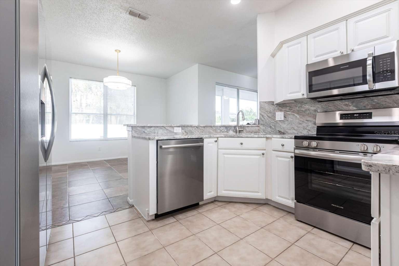 5017 46TH ST W, BRADENTON, FL, 34210