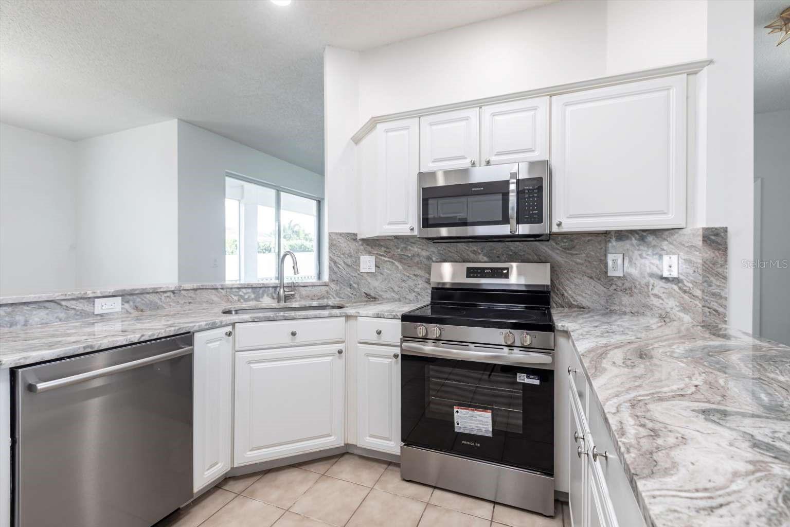 5017 46TH ST W, BRADENTON, FL, 34210