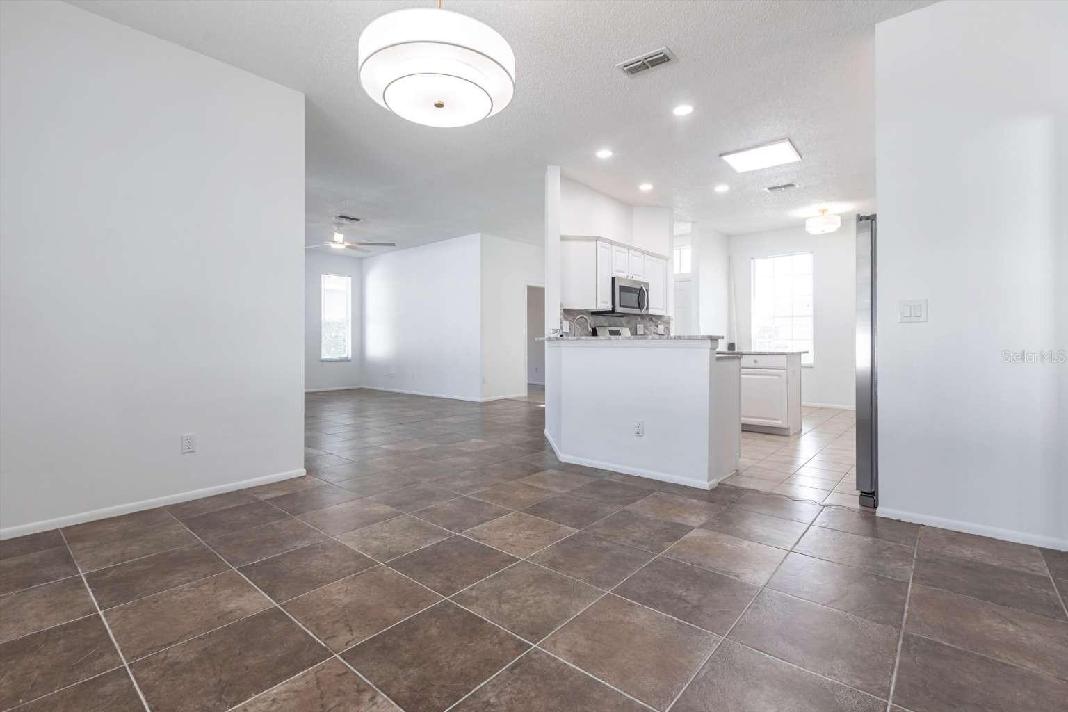 5017 46TH ST W, BRADENTON, FL, 34210