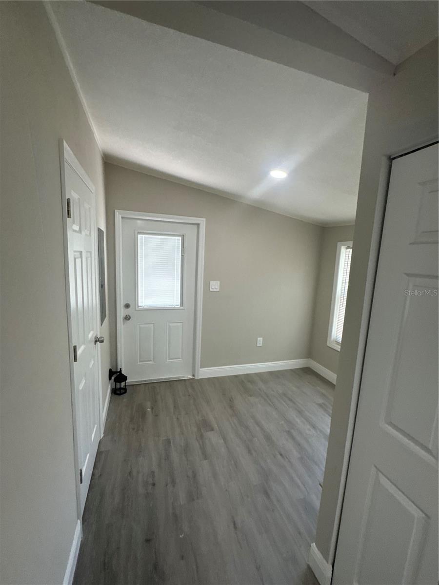 8631 MILLER DR, RIVERVIEW, FL, 33569