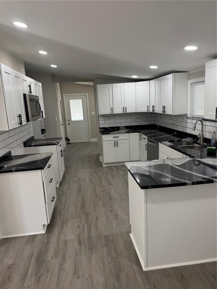 8631 MILLER DR, RIVERVIEW, FL, 33569