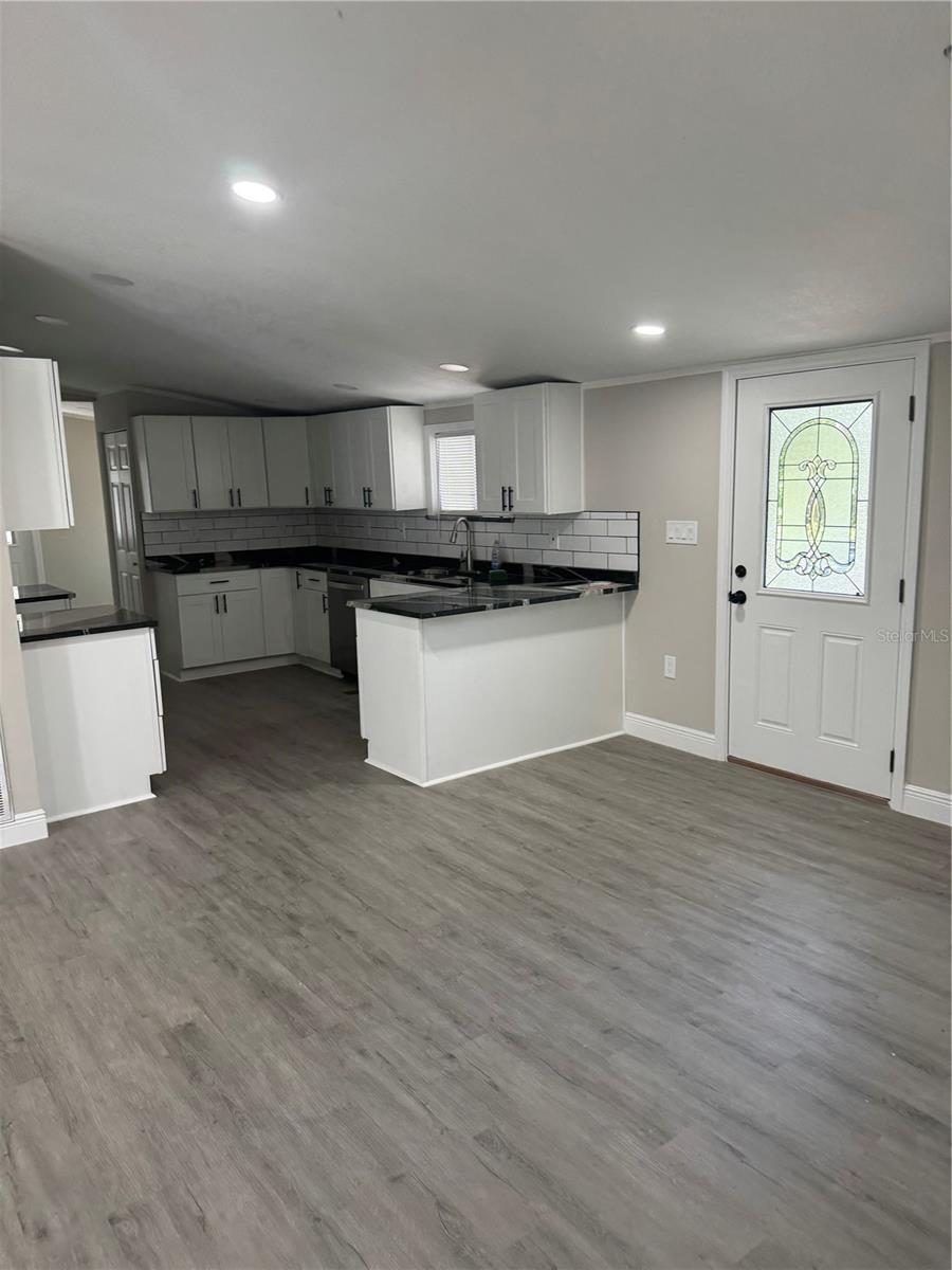 8631 MILLER DR, RIVERVIEW, FL, 33569