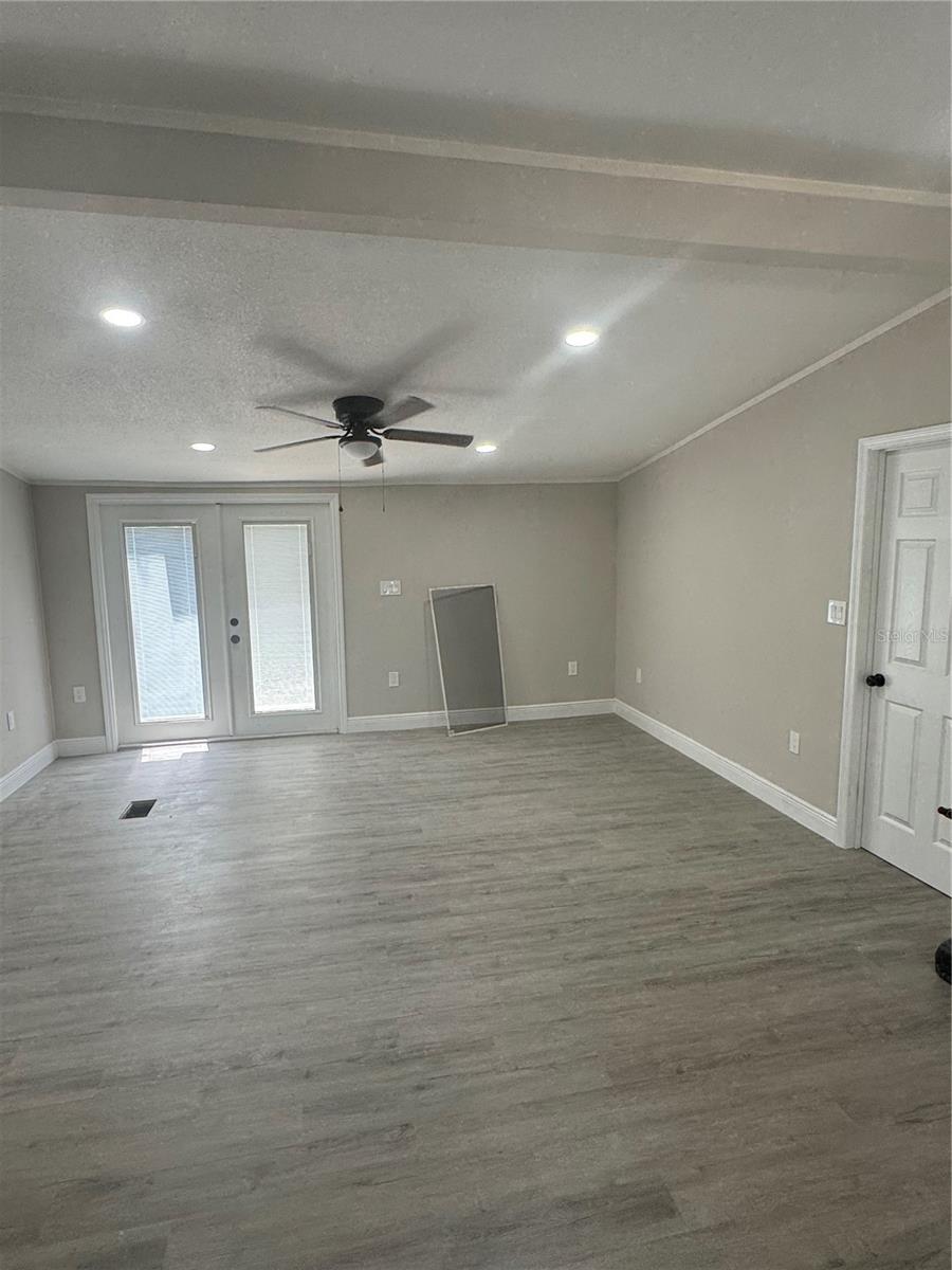 8631 MILLER DR, RIVERVIEW, FL, 33569