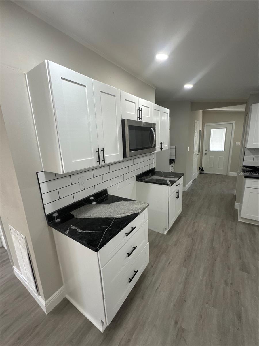 8631 MILLER DR, RIVERVIEW, FL, 33569