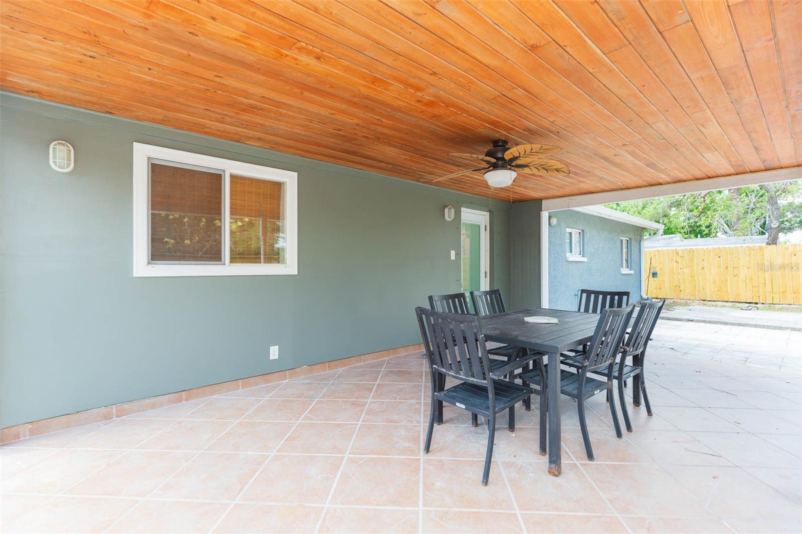 301 89TH AVE NE, ST PETERSBURG, FL, 33702