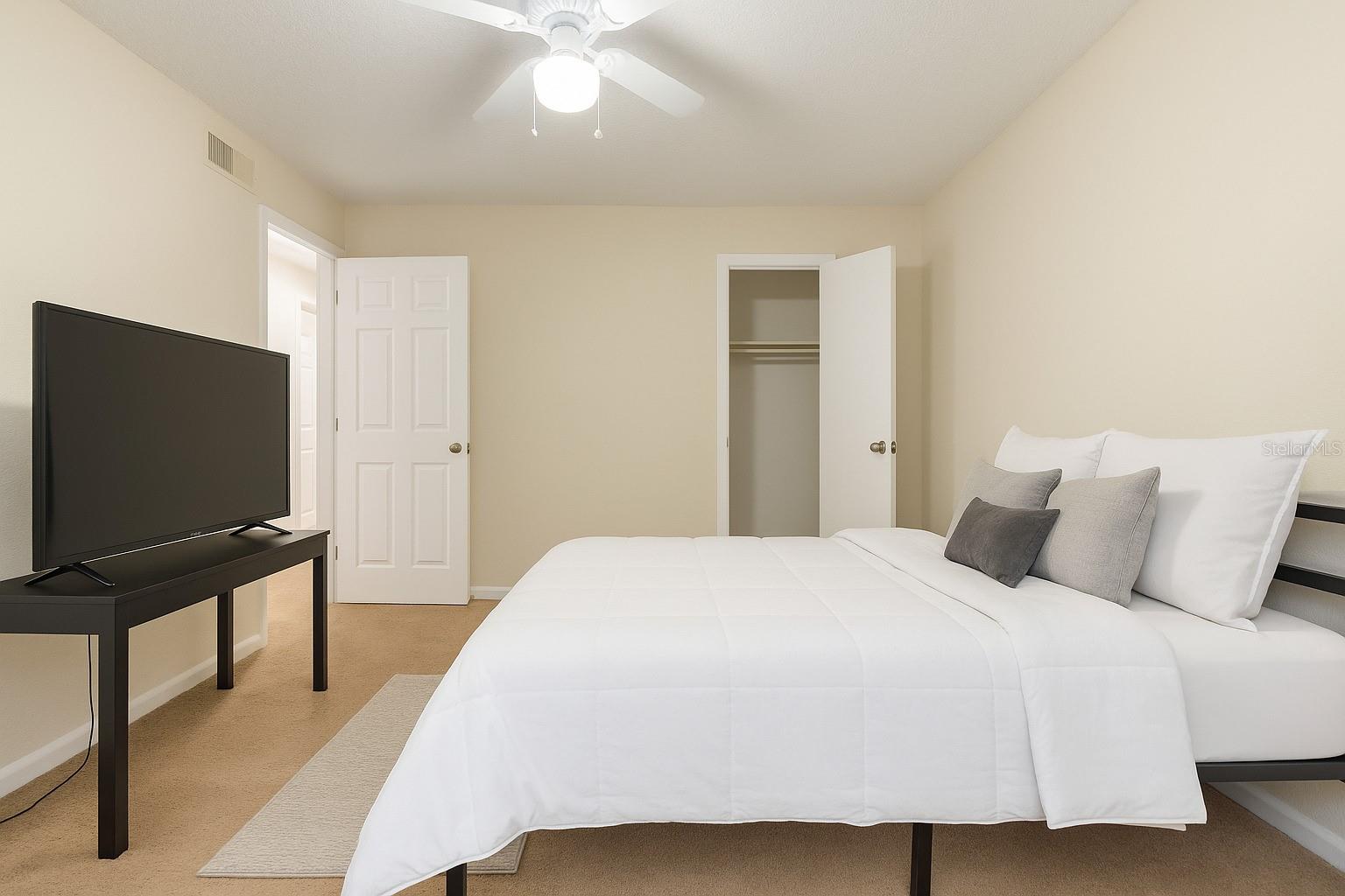 O6319095 Property Photo