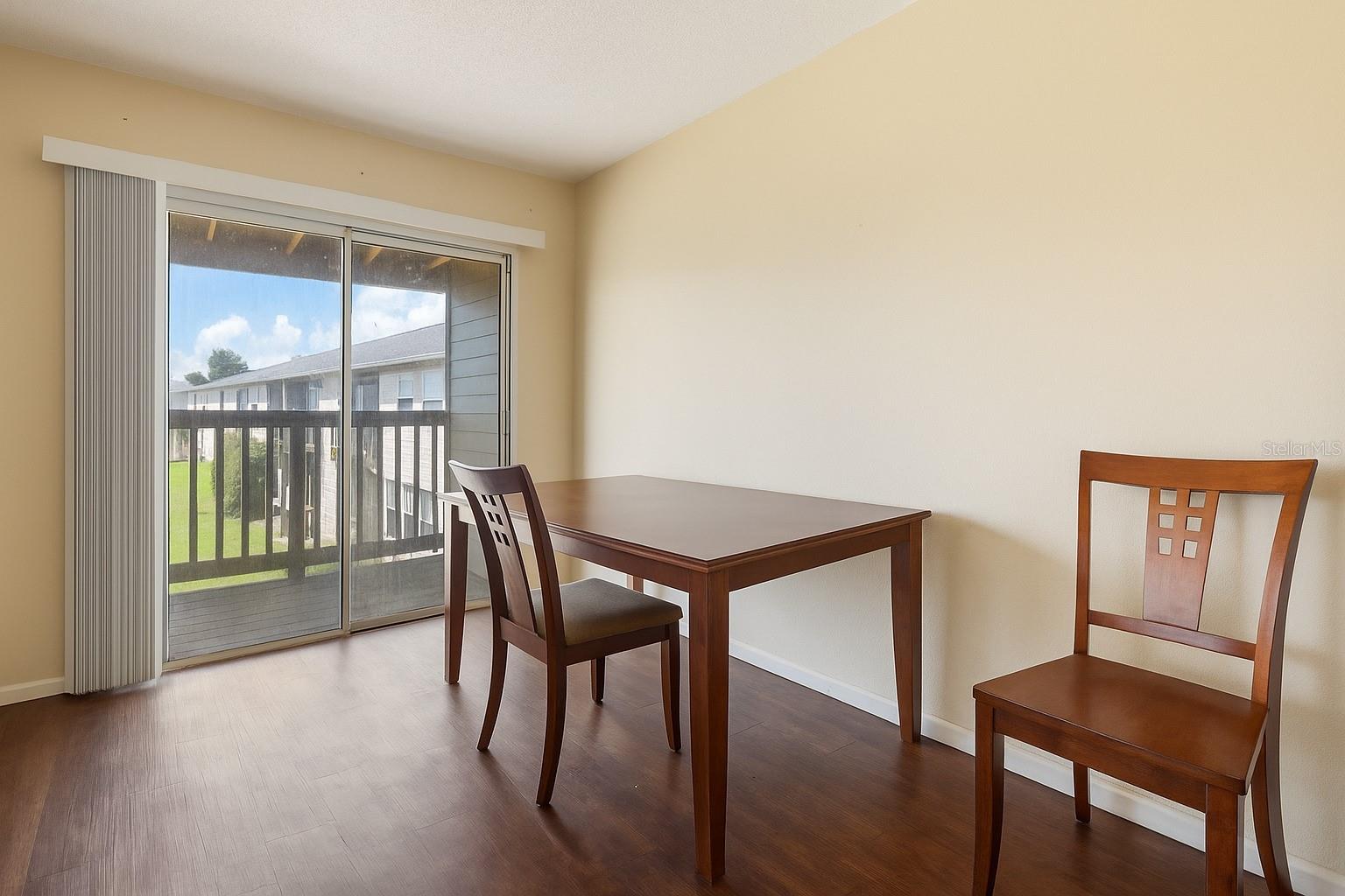 O6319095 Property Photo