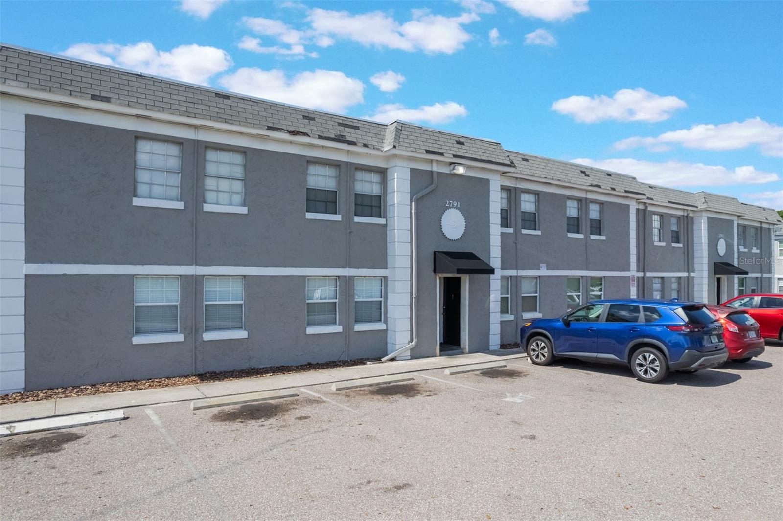 O6319095 Property Photo