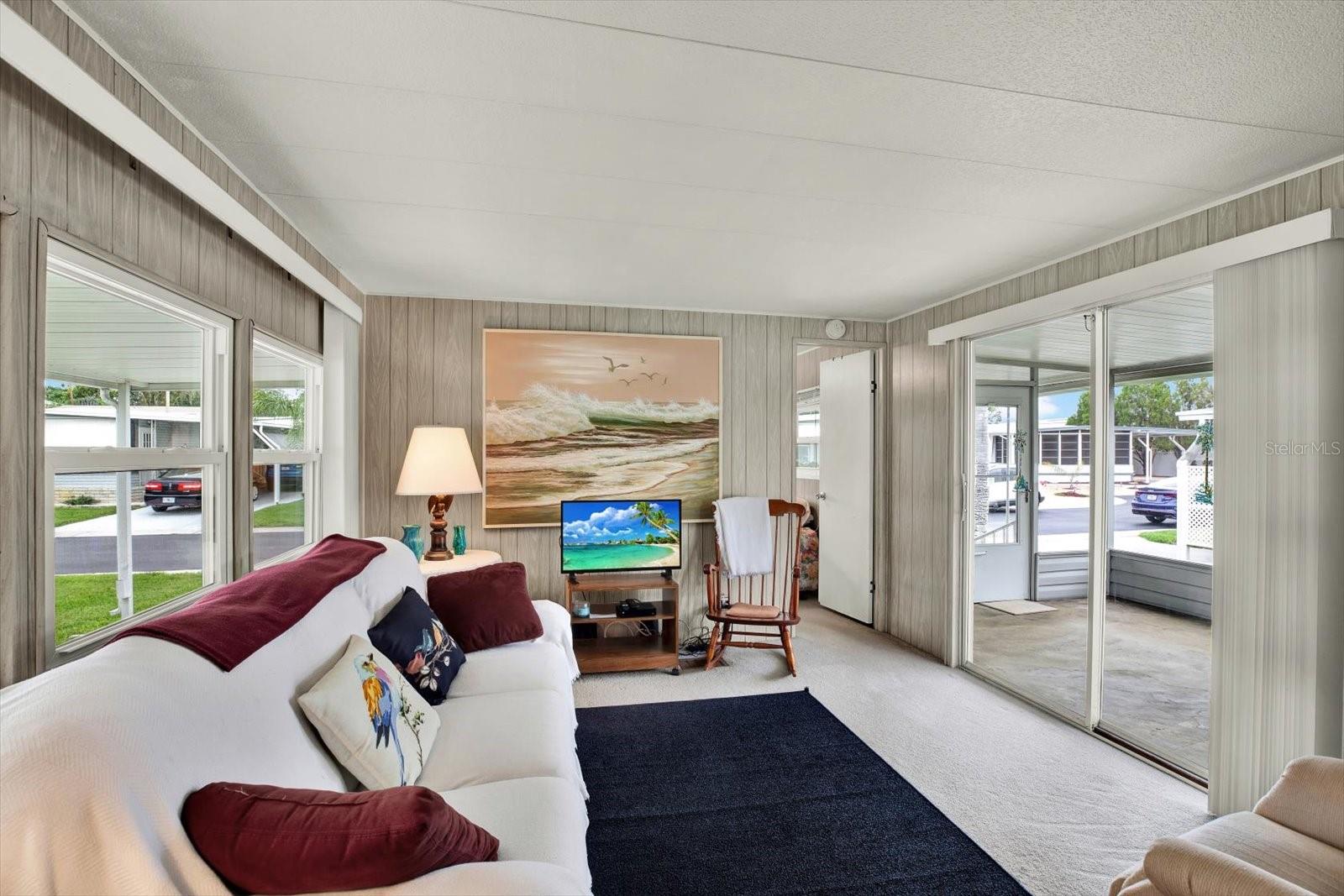 TB8397894 Property Photo