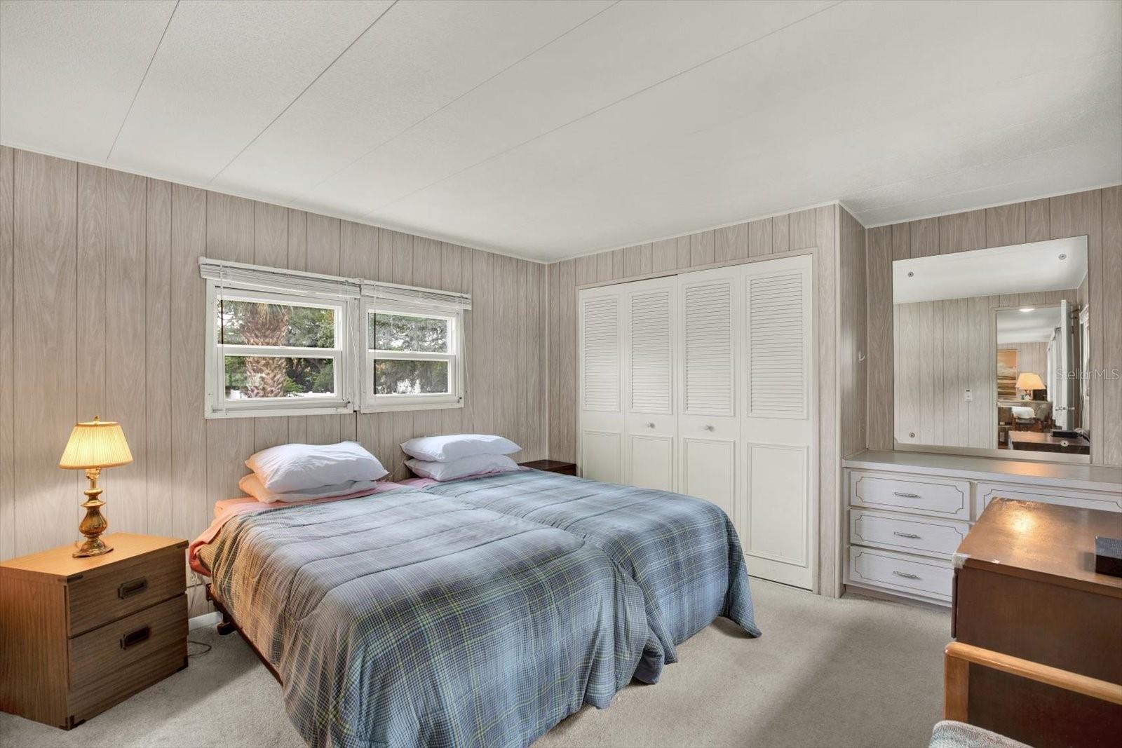 TB8397894 Property Photo