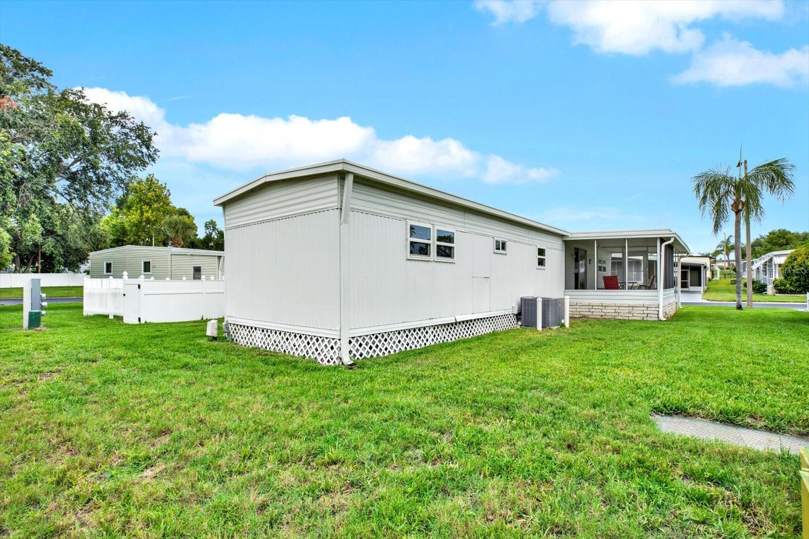 TB8397894 Property Photo