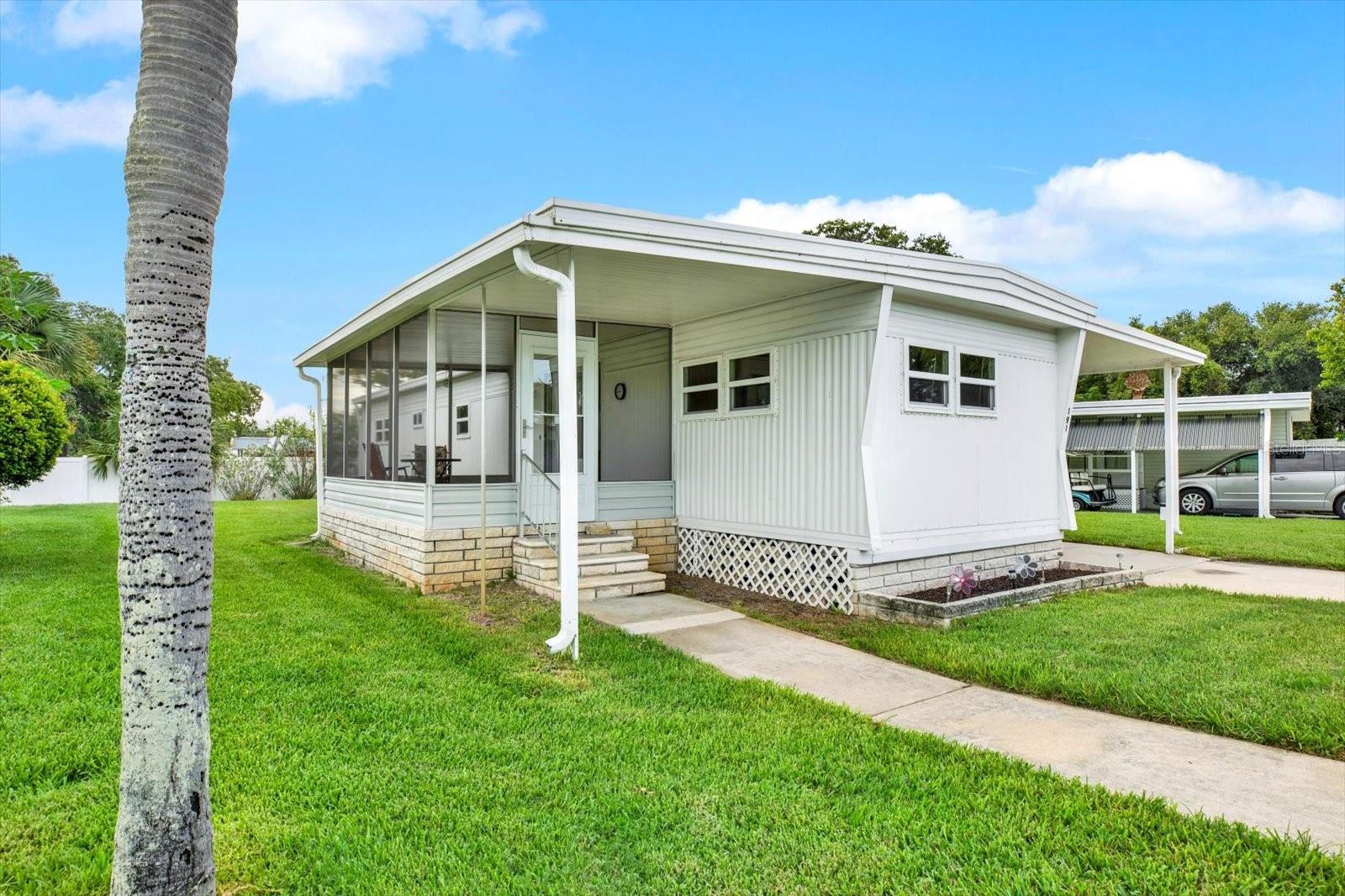 TB8397894 Property Photo