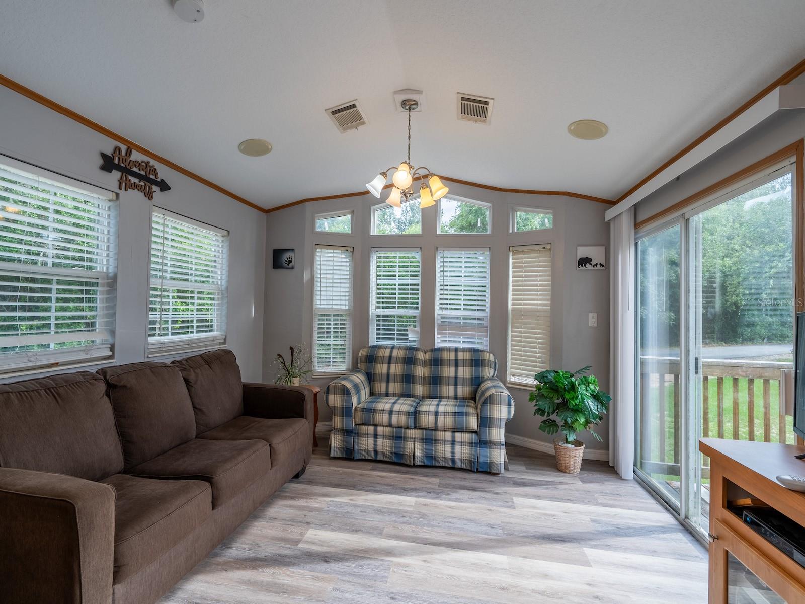 OM703862 Property Photo