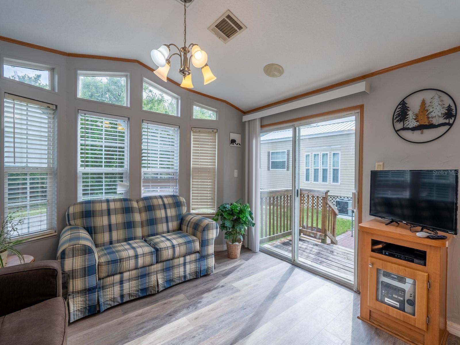 OM703862 Property Photo