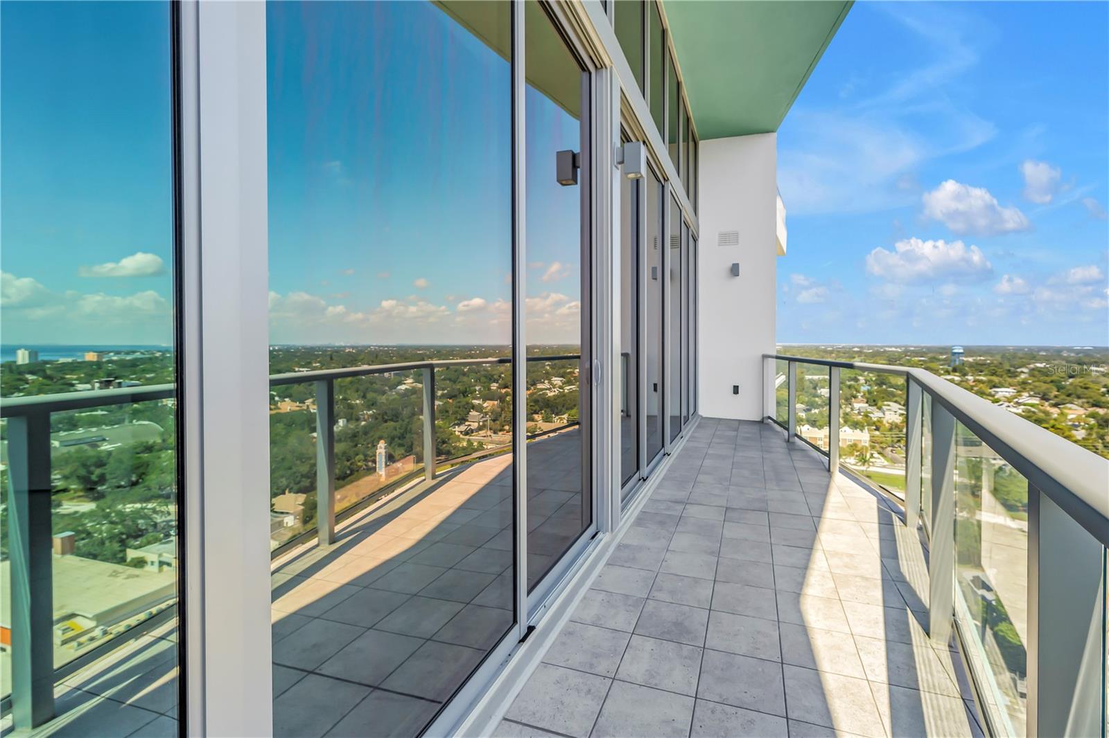 large terrace, multi directional views